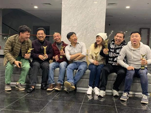 Dan nghe si Gap Nhau Cuoi Tuan 'bien dong manh' sau 2 thap ky