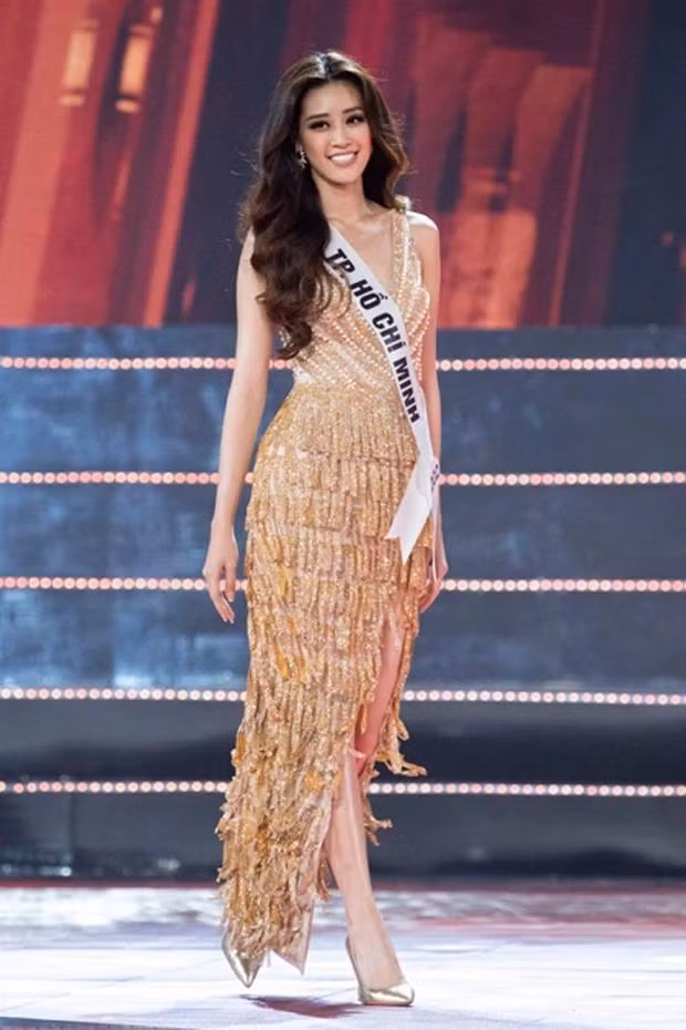 Chiec vay bao hieu Ngoc Chau se dang quang Hoa hau Hoan vu VN-Hinh-4