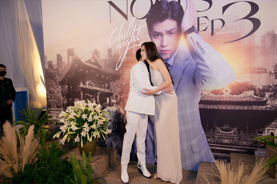 Nu hon cua Mai Phuong Thuy va nam ca si kiem 1 ty/thang: Su that ngo ngang-Hinh-3