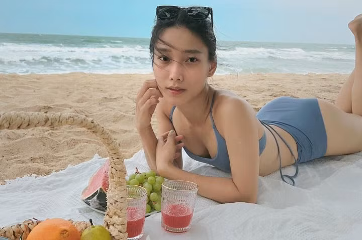 Để có được vóc dáng khoẻ khoắn, săn chắc, người đẹp chơi bóng rổ và nhiều môn thể thao khác.