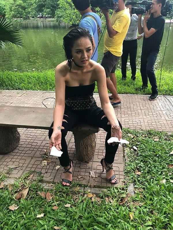 Bi mat dang sau nhung canh gay bao trong phim Viet gio vang-Hinh-15