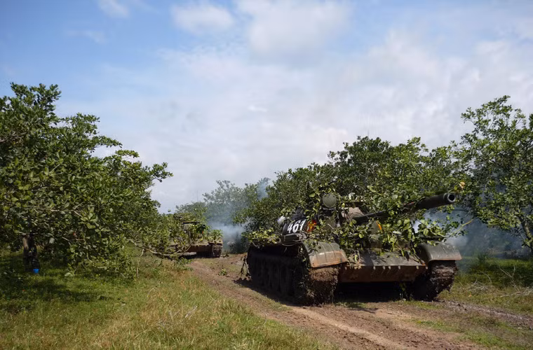 Nhằm đáp ứng yêu cầu chiến tranh hiện đại, lực lượng tăng – thiết giáp Việt Nam cũng đang từng bước được hiện đại hóa, nâng cấp dựa trên các trang bị có sẵn.