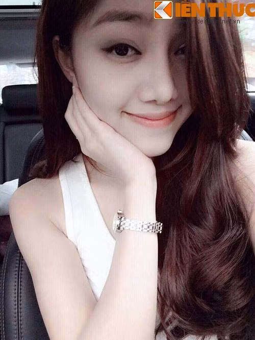 Nữ CEO trẻ tuổi coi trọng việc chăm sóc bản thân, ngoại hình bởi có như vậy cô bạn mới cảm thấy tự tin.