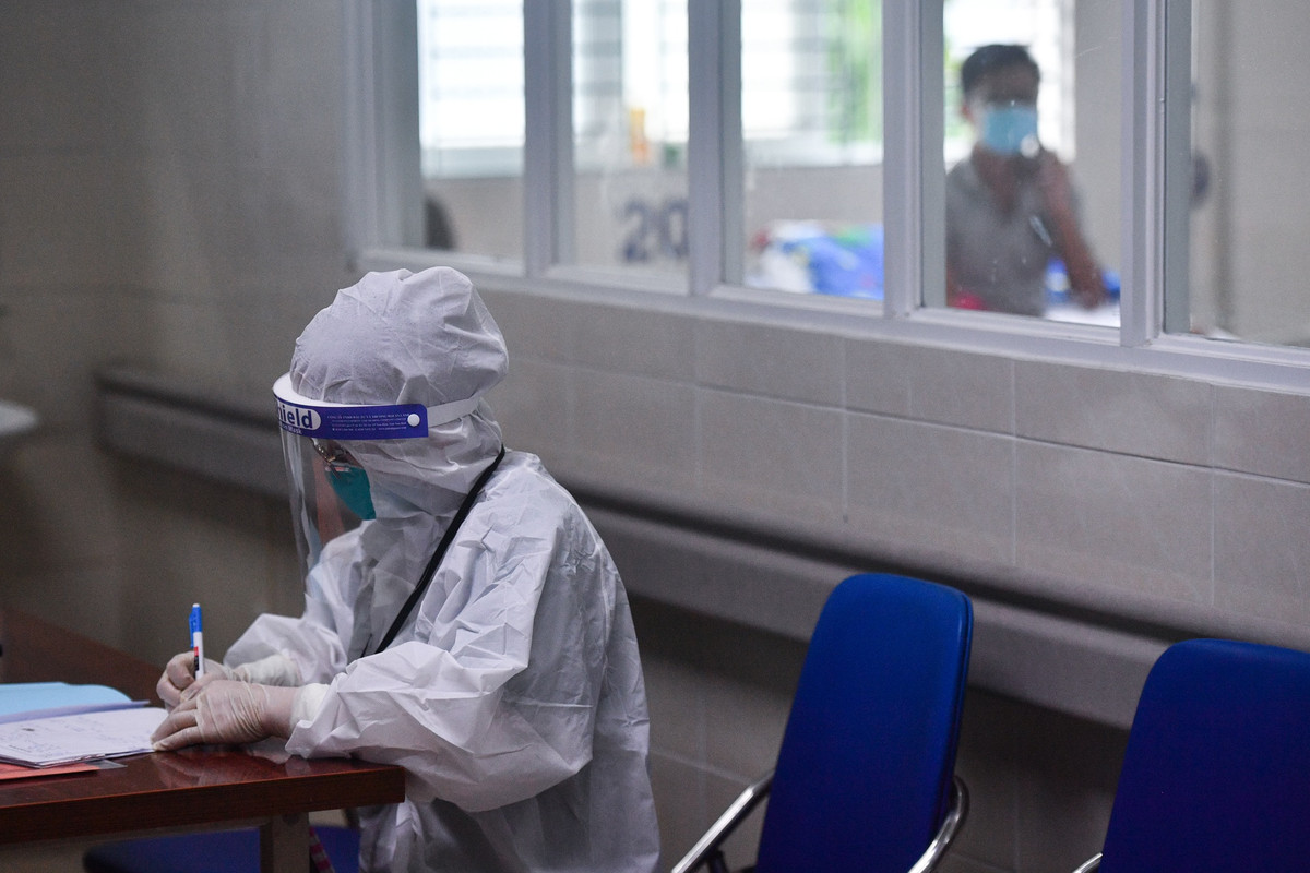 Noi dieu tri nguoi mac Covid-19 co benh nen, tho may tai TP.HCM-Hinh-5