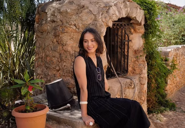 Tuoi 45, Hoa hau Ngoc Khanh hanh phuc khi duoc chong Tay cung chieu-Hinh-10