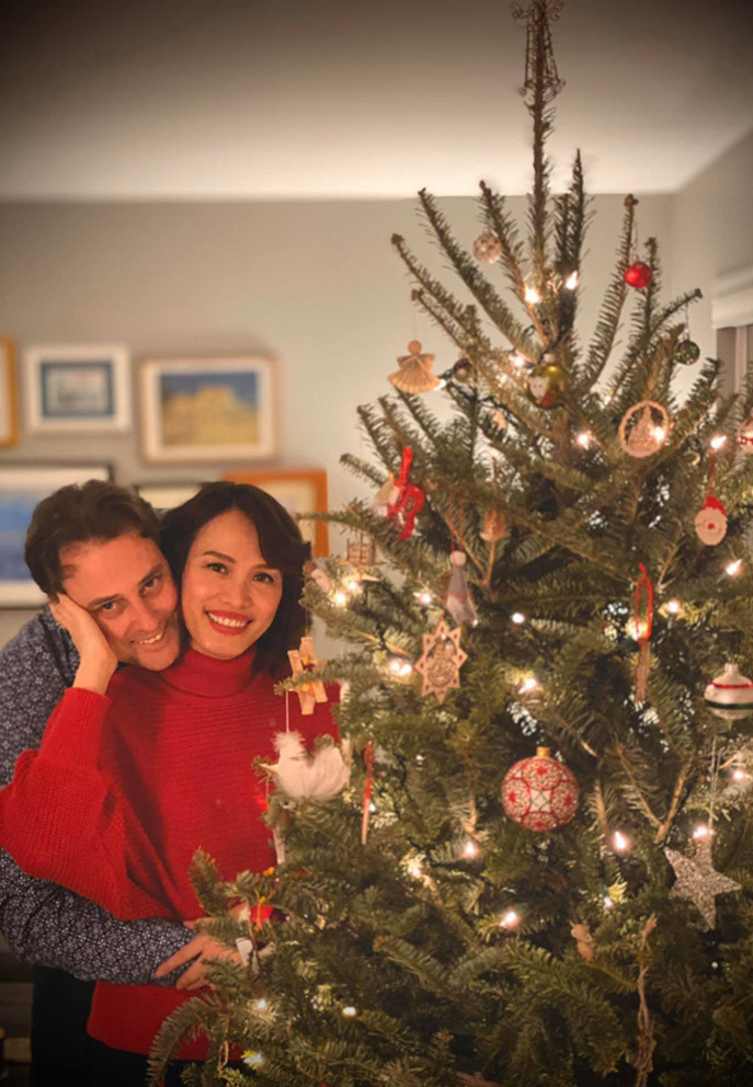 Tuoi 45, Hoa hau Ngoc Khanh hanh phuc khi duoc chong Tay cung chieu-Hinh-9