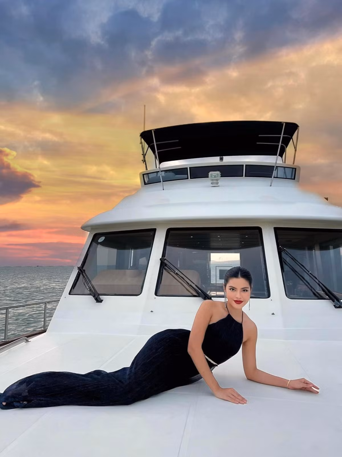 Nu giang vien gay chu y tai Hoa hau The thao VN-Hinh-2