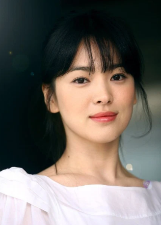 3 nu than toc mai mua moi ke thua Song Hye Kyo, lieu co lan at duoc dan chi?