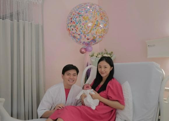 Vừa mới lọt lòng, con gái Salim đã được mẹ lập riêng một tài khoản Instagram - Hình 4 Vua moi lot long, con gai Salim da duoc me lap rieng mot tai khoan Instagram-Hinh-4