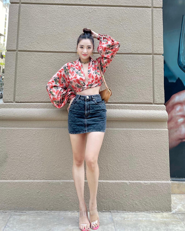 “Hoa khôi tiếp viên hàng không” ưa mặc sexy, đẹp đến nỗi 10 năm chồng chưa chê câu nào - Hình 17 “Hoa khoi tiep vien hang khong” ua mac sexy, dep den noi 10 nam chong chua che cau nao-Hinh-17