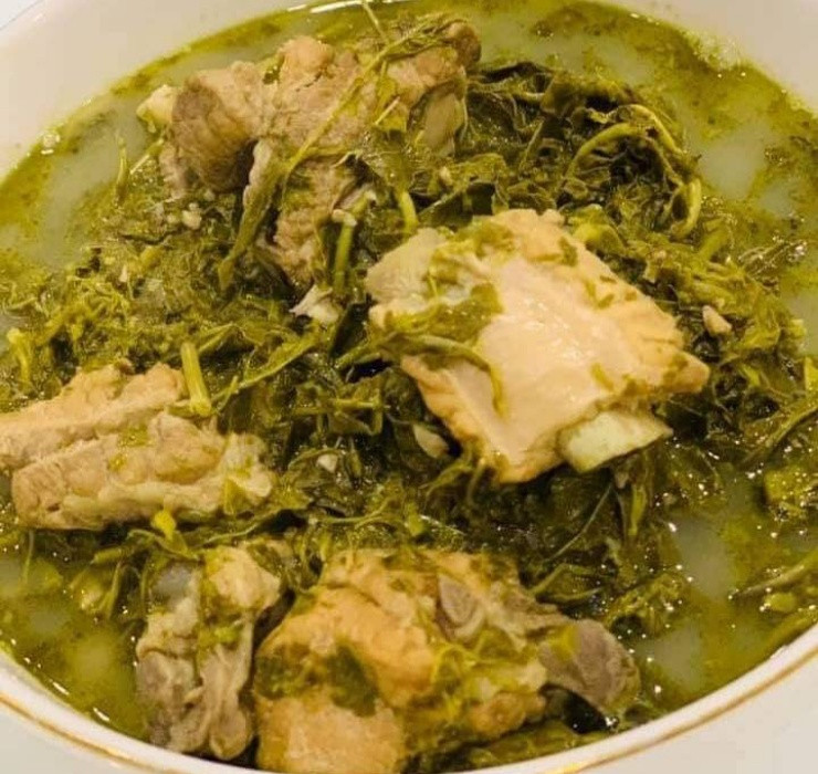 Hiện tại, giá dưa rau sắn trên thị trường dao động từ 40 - 45.000 đồng/kg hoặc 10 - 15.000 đồng/bát.