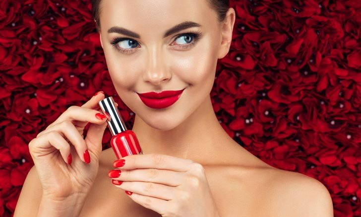 Ghim ngay 7 mẹo làm móng tại nhà chuyên nghiệp chẳng khác gì ra tiệm - Hình 3 Ghim ngay 7 meo lam mong tai nha chuyen nghiep chang khac gi ra tiem-Hinh-3