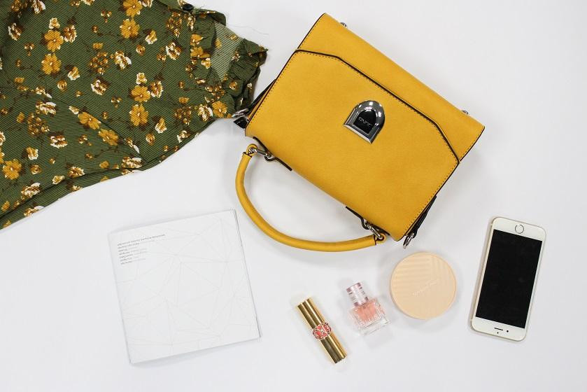 Phu nu tien tay vut 5 thu nay trong tui xach: Bao sao suot ngay phai than ngheo kho-Hinh-2