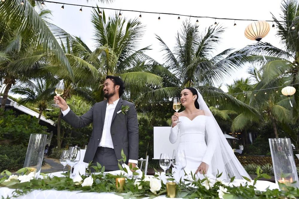 Gái Việt làm dâu tỷ phú Thái Lan: Mẹ chồng không hối sinh con Gai Viet lam dau ty phu Thai Lan: Me chong khong hoi sinh con