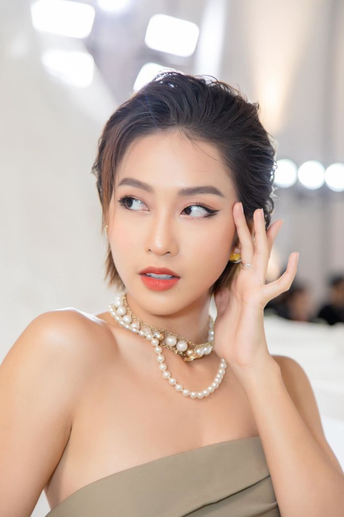 Nhung my nhan Viet can dep ca toc ngan va toc dai: Thuy Ngan choi troi voi du mau sac-Hinh-5