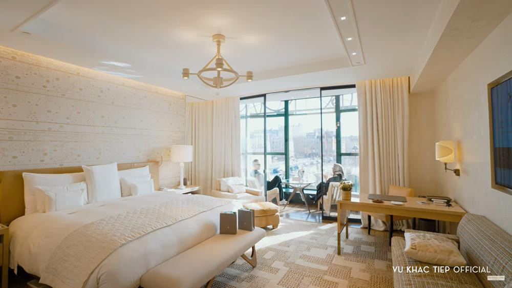 Vu Khac Tiep sang Paris o khach san dat vang, gia gan 115 trieu/dem-Hinh-2