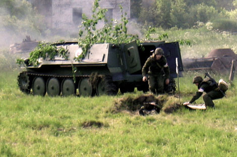 Dựa trên thông tin truyền về, quân y sẽ xác định ưu tiên chuyên chở thương binh.