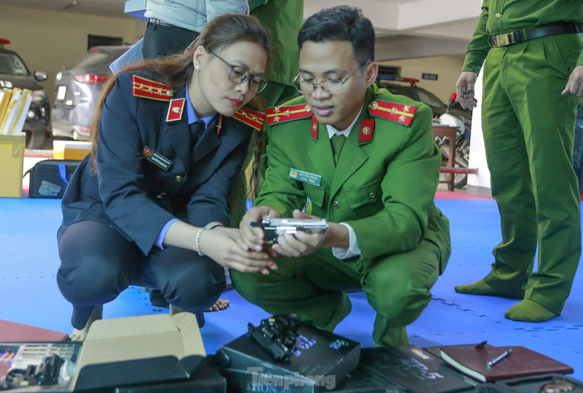 Hiện, Công an tỉnh Hà Tĩnh đã khởi tố 43 đối tượng trong đường dây và mở rộng chuyên án điều tra. 