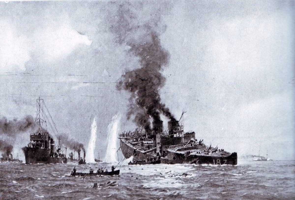 Vào ngày 28/8/1914, Thế chiến I chính thức lan từ đất liền ra biển khi trận chiến hải quân lớn đầu tiên đã diễn ra giữa các tàu của Anh và Đức ở Biển Bắc, gần bờ biển phía bắc nước Đức.