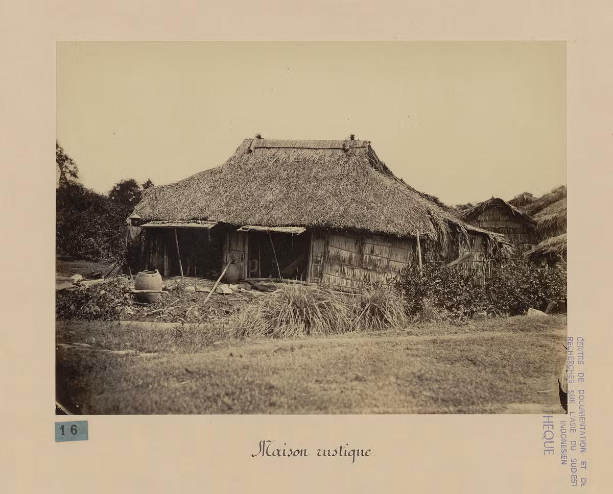 Một ngôi nhà điển hình ở vùng ngoại vi hẻo lánh của Sài Gòn.