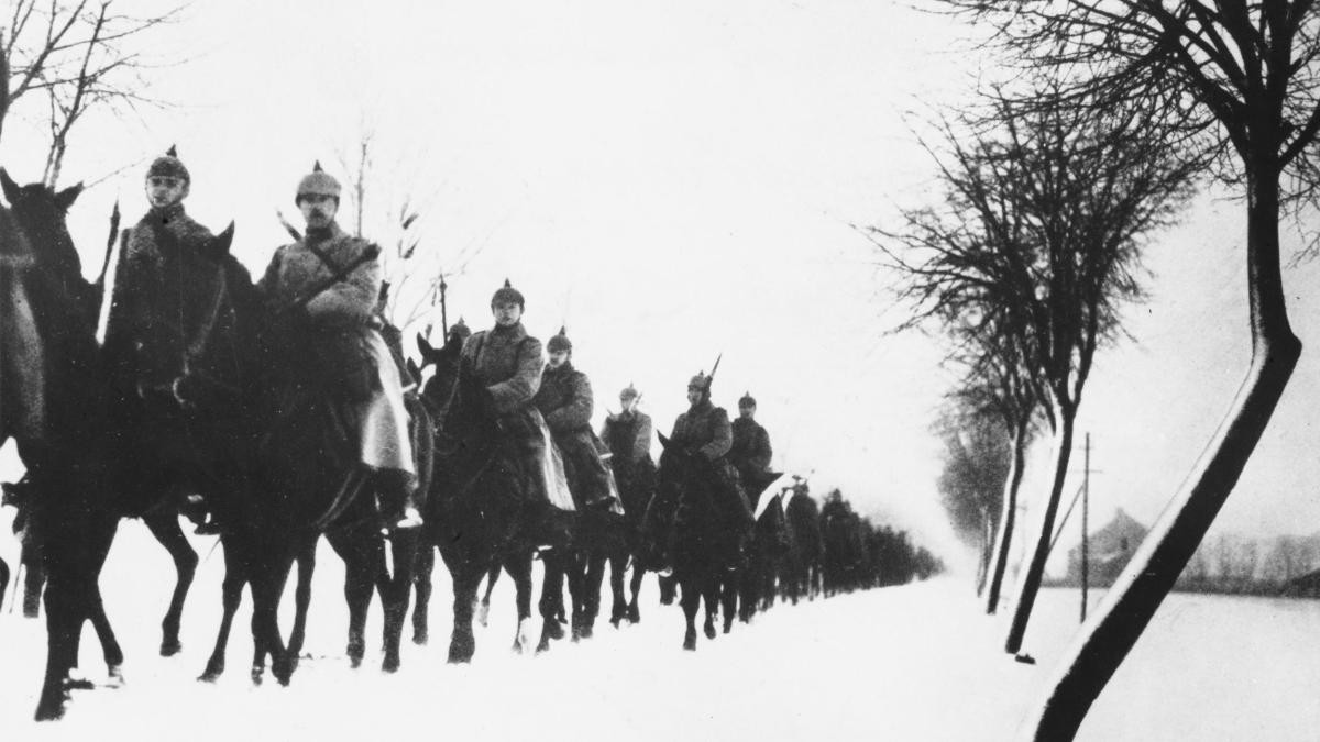 Với chiến thắng này, Đức đã tiến sâu vào đất Nga hơn 70 dặm. Tuy nhiên, đường tiến quân về phía Đông của Đức bị chặn lại khi Tập đoàn quân số 12 của Nga tấn công cánh phải của Đức vào ngày 22/2/1916.