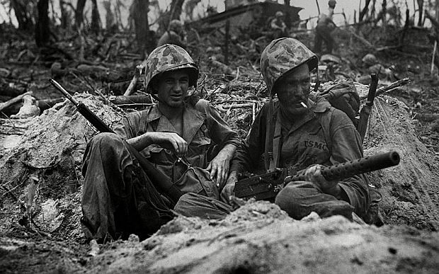 Ngày càng có nhiều lính Nhật xuất hiện từ những hang động giữa rừng sâu. Trong vòng một tuần sau cuộc đổ bộ, Thủy quân Lục chiến Mỹ đã chết 4.000 người.