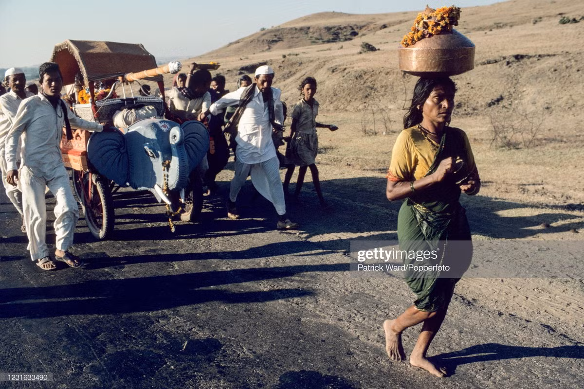 Đám rước của người dân địa phương gần Aurangabad.