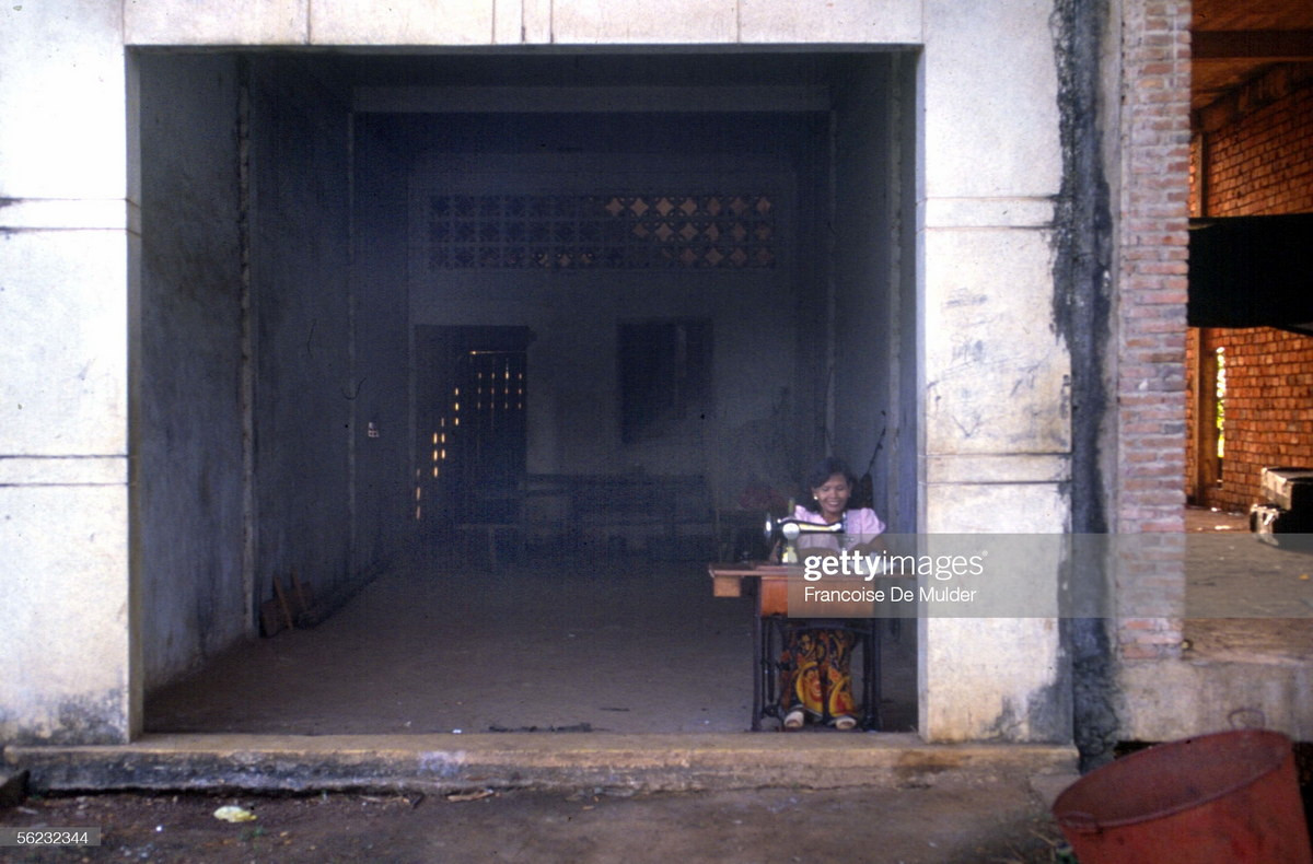 Một tiệm may ở tỉnh Pailin.