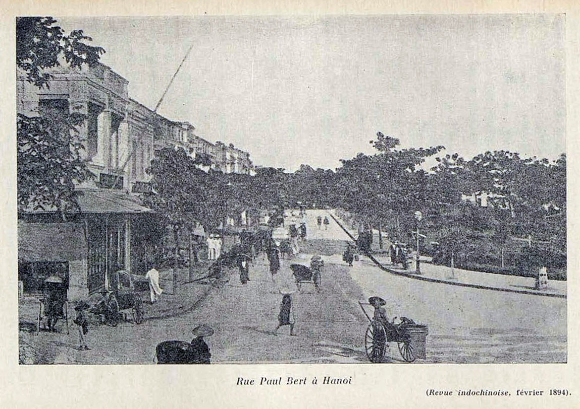 Đoạn phố Paul Bert chạy qua bờ hồ Gươm, nay là phố Hàng Khay, 1894.
