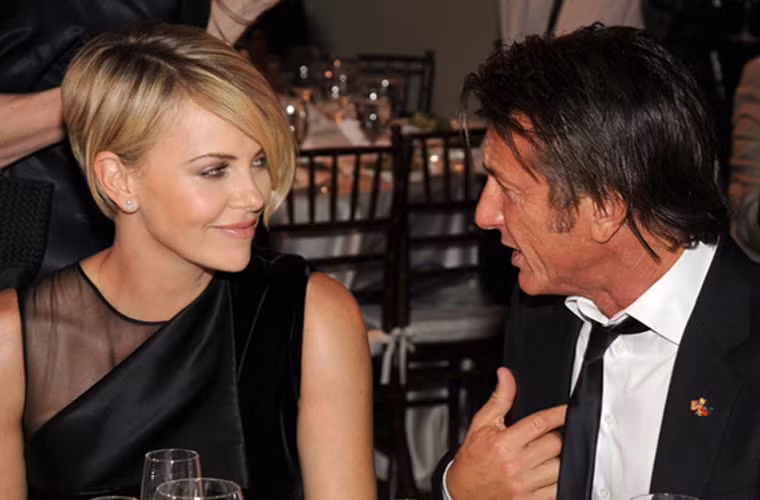 Chỉ mới hẹn hò được tám tháng nhưng cả Charlize Theron và Sean Penn đều muốn tổ chức đám cưới ngay lập tức. Có lẽ cả hai đã tìm được đối tác thích hợp của mình sau nhiều cuộc tình không đi đến đâu.