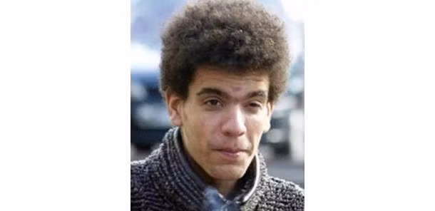 Ở tuổi 19, Raphael Gray có thể hack một số hệ thống máy tính trên toàn thế giới chỉ trong một tháng. Gray từng truy cập trái phép thông tin thẻ tín dụng, mang lại thu nhập hàng triệu đô la và được mệnh danh là “The Bill Gates Hacker”.