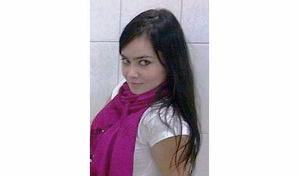 Cô gái trẻ tuổi người Nga Kristina Svechinskaya Vladimirovna này thực chất là một tay hacker có hạng, từng tham gia lừa đảo các ngân hàng lớn tại Mỹ, Anh và đã ăn cắp thành công 3 tỷ USD từ ngân hàng Mỹ.