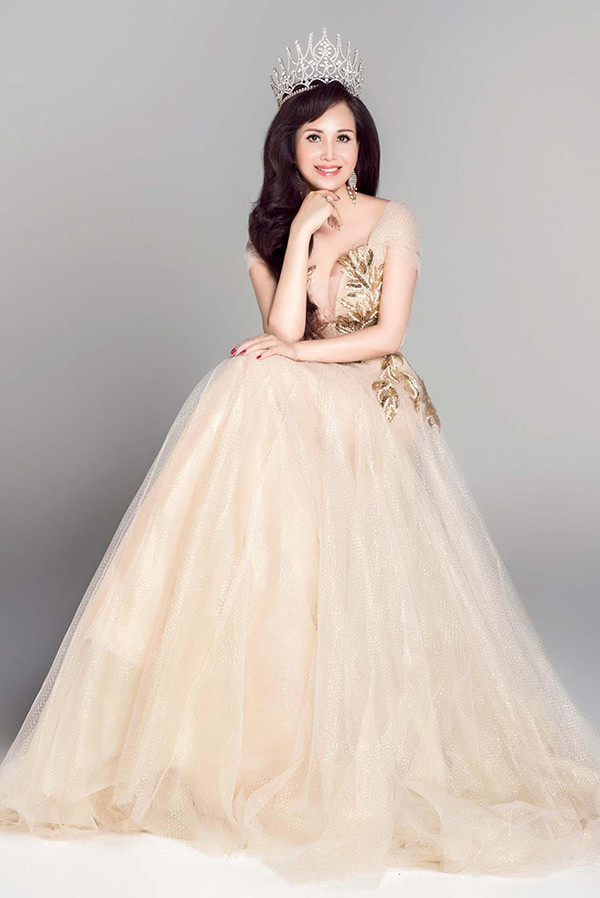 Hoa hau Viet Nam hon nhan vien man: Nguoi dep biet 4 ngoai ngu gio o dau?-Hinh-3