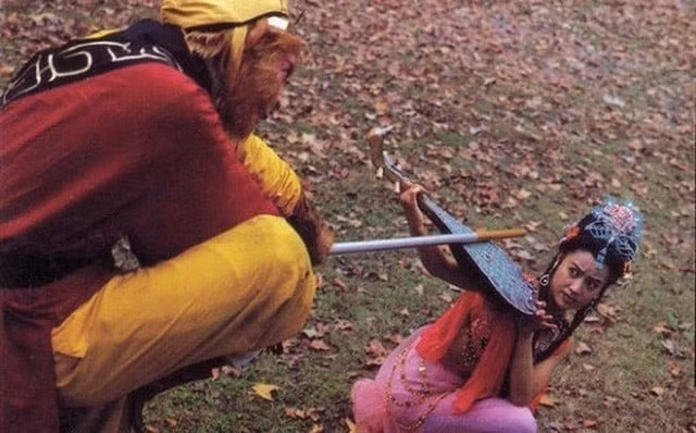 Vu khi manh nhat Tay Du Ky: Tung khien Phat To Nhu Lai bi thuong-Hinh-2