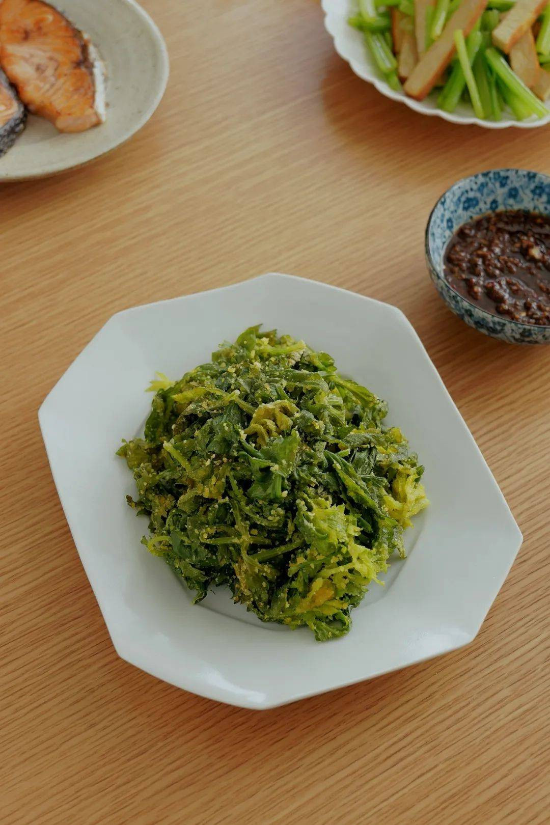 Loai rau chua nhieu canxi hon sua, moi ngay an them khoe manh-Hinh-9