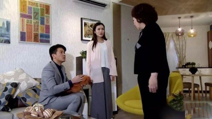 Ly hôn nửa tháng thì mẹ vợ cũ hẹn gặp, bà đưa ra yêu cầu ảnh 1