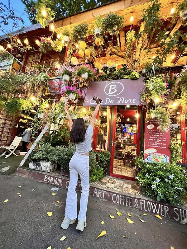 Nhan sắc tuổi 15 của con gái nhà Trương Ngọc Ánh - Trần Bảo Sơn - Hình 6 Nhan sac tuoi 15 cua con gai nha Truong Ngoc Anh - Tran Bao Son-Hinh-6