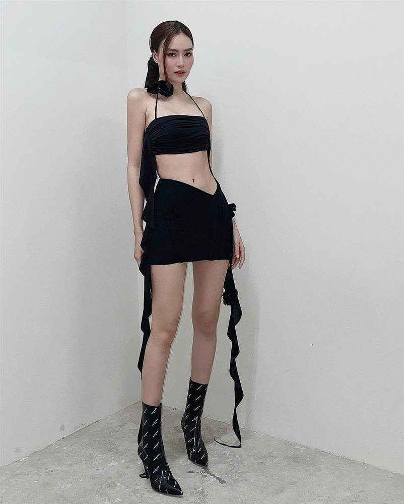 Gu thời trang trẻ trung, nữ tính của Ninh Dương Lan Ngọc Gu thoi trang tre trung, nu tinh cua Ninh Duong Lan Ngoc