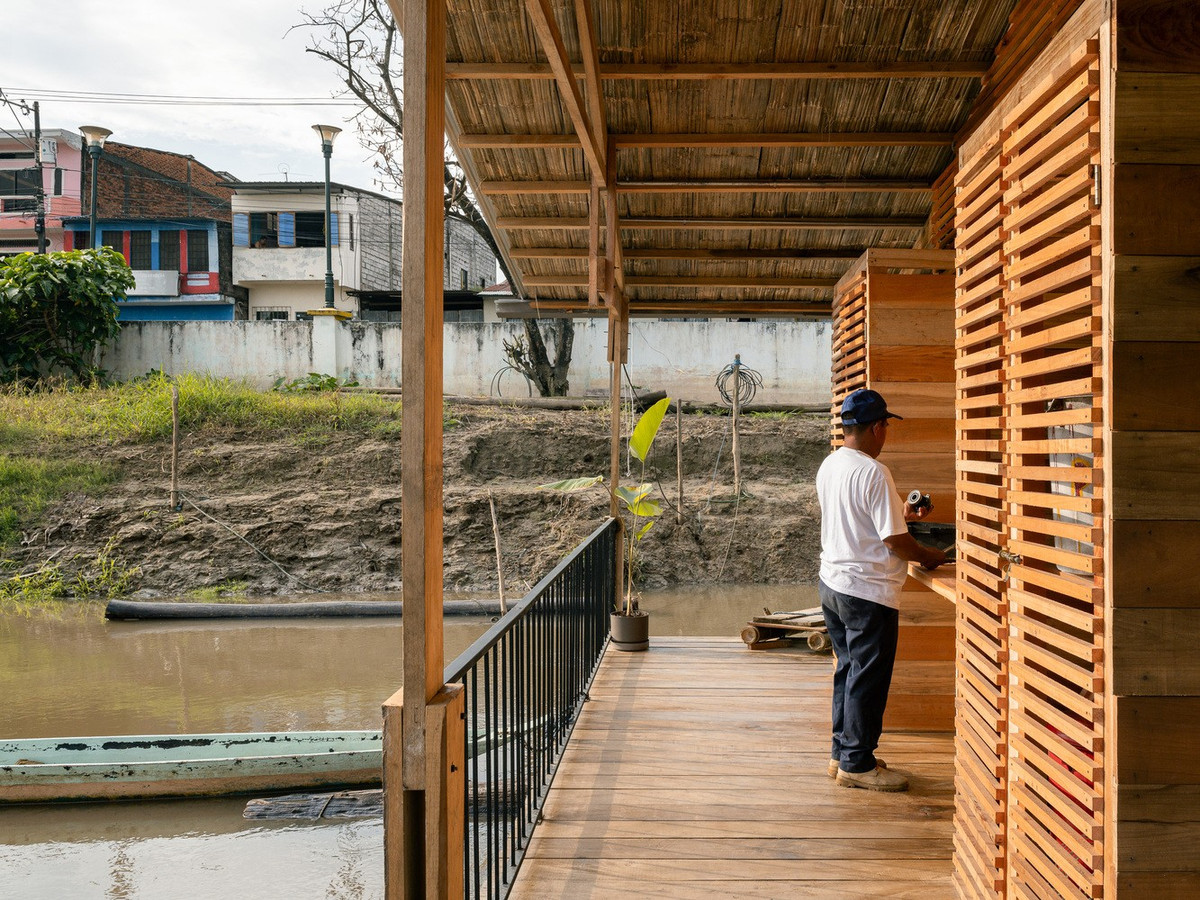 Doc dao mau nha noi tren song-Hinh-15