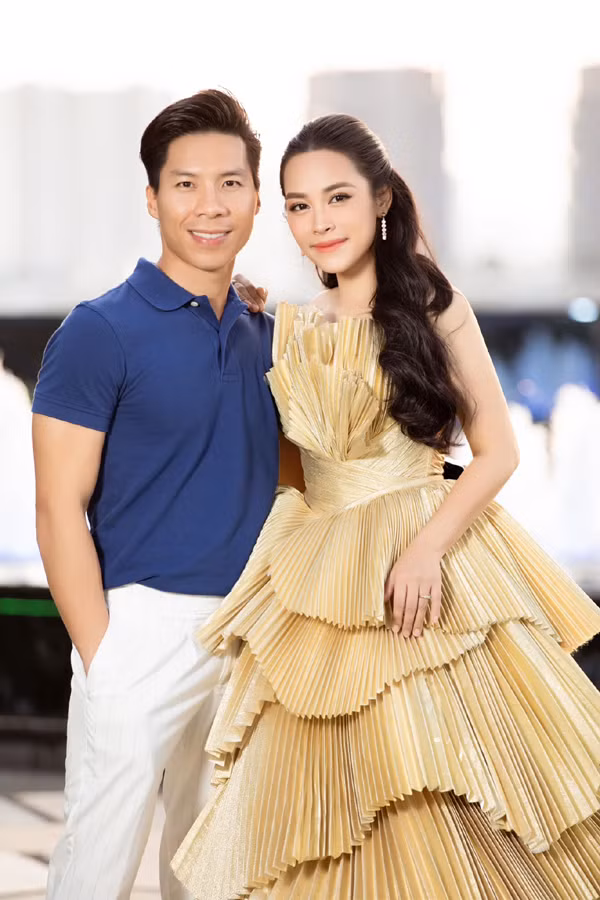 'O Sen' Ngoc Mai 3 lan dien ao co dau van khong co hon le-Hinh-4