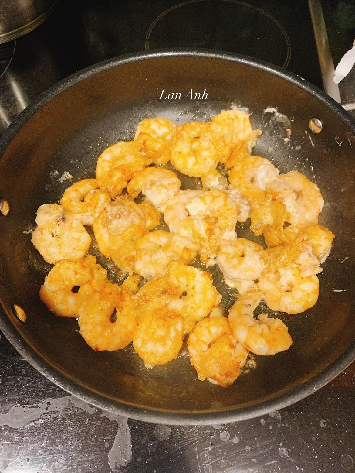 Rim tom khong can tam uop gia vi, chi can cho thu quen thuoc nay