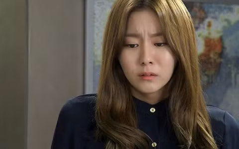 Me ban trai khong ung toi khi biet toi xau nhat trong 4 chi em gai