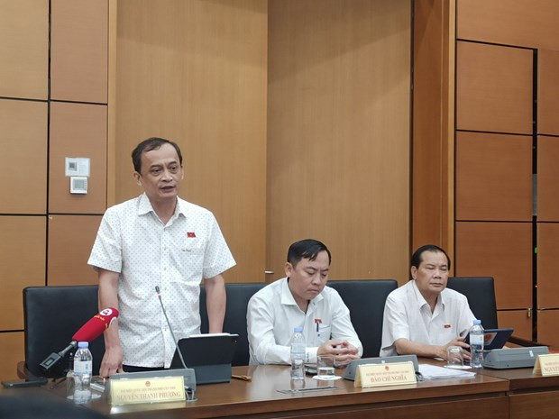 Đại biểu Quốc hội: Cơ sở nào để chi trả 50% khi rút bảo hiểm một lần? - Hình 2 Dai bieu Quoc hoi: Co so nao de chi tra 50% khi rut bao hiem mot lan?-Hinh-2