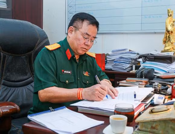 Ngoc Hoang dau tien cua Tao Quan co cuoc song hon nhan gay ngo ngang-Hinh-3