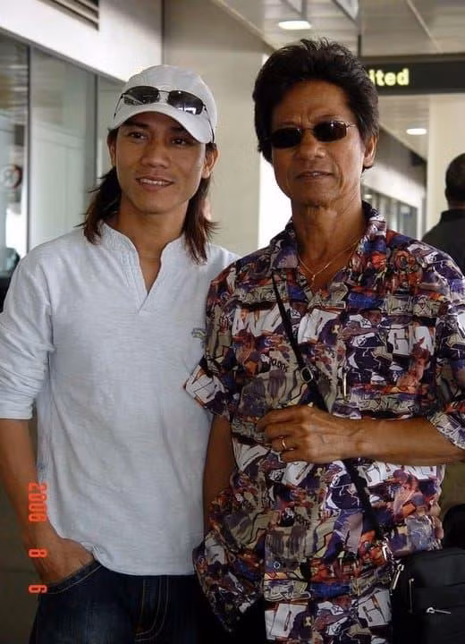 Moi quan he cua Che Phong va cac anh em cung cha khac me-Hinh-2