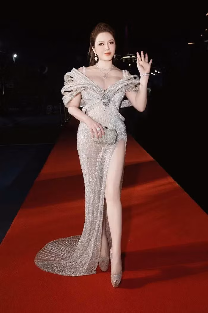 Duong tinh trac tro cua nu dien vien nhieu kim cuong nhat Vbiz