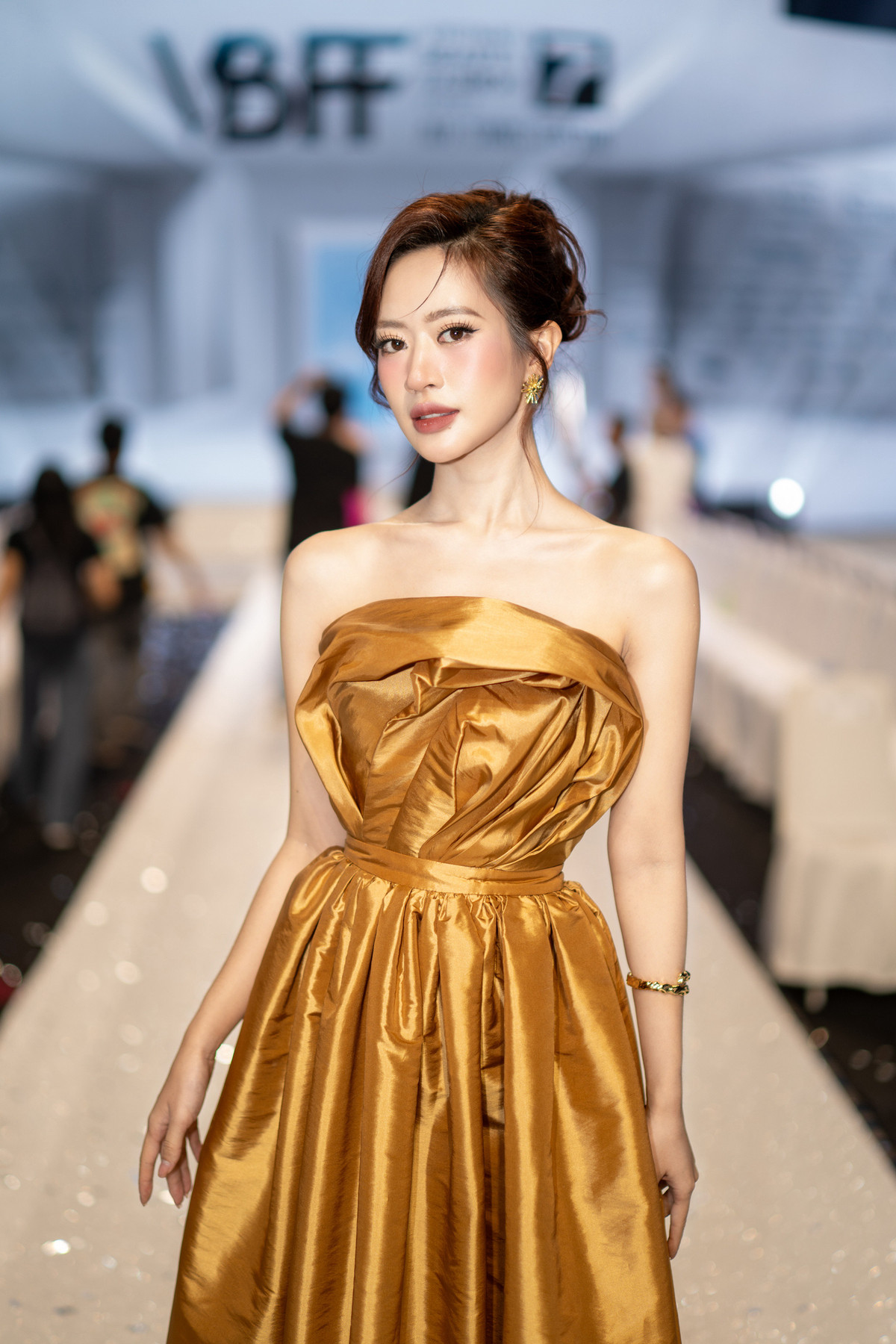 Sắc vóc cùng sự tự tin trước ống kính giúp Đan Chi được hàng chục nghìn người trẻ quan tâm trên các nền tảng mạng xã hội. "Đây là động lực để tôi sáng tạo thêm nhiều nội dung truyền cảm hứng, lan toả điều tích cực", người đẹp cho hay.