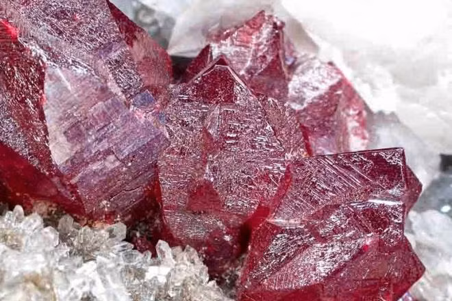 Chất lượng đá Ruby ở Quỳ Châu thuộc vào loại đẹp nhất thế giới, có thể tương đương với Ruby mỏ Mogok của Myanmar.