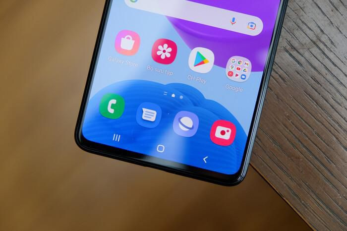 4 smartphone tot dang mua trong dip cuoi nam 2021-Hinh-3