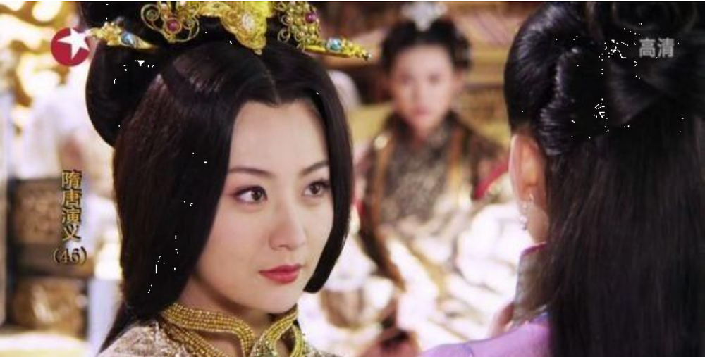 Ly The Dan hon 30 tuoi lai sung ai 1 phu nu 50 tuoi?-Hinh-5